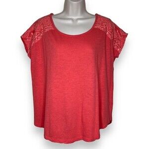Natural Reflections Embroidered Shoulders Back Yoke Coral T Shirt Women Large